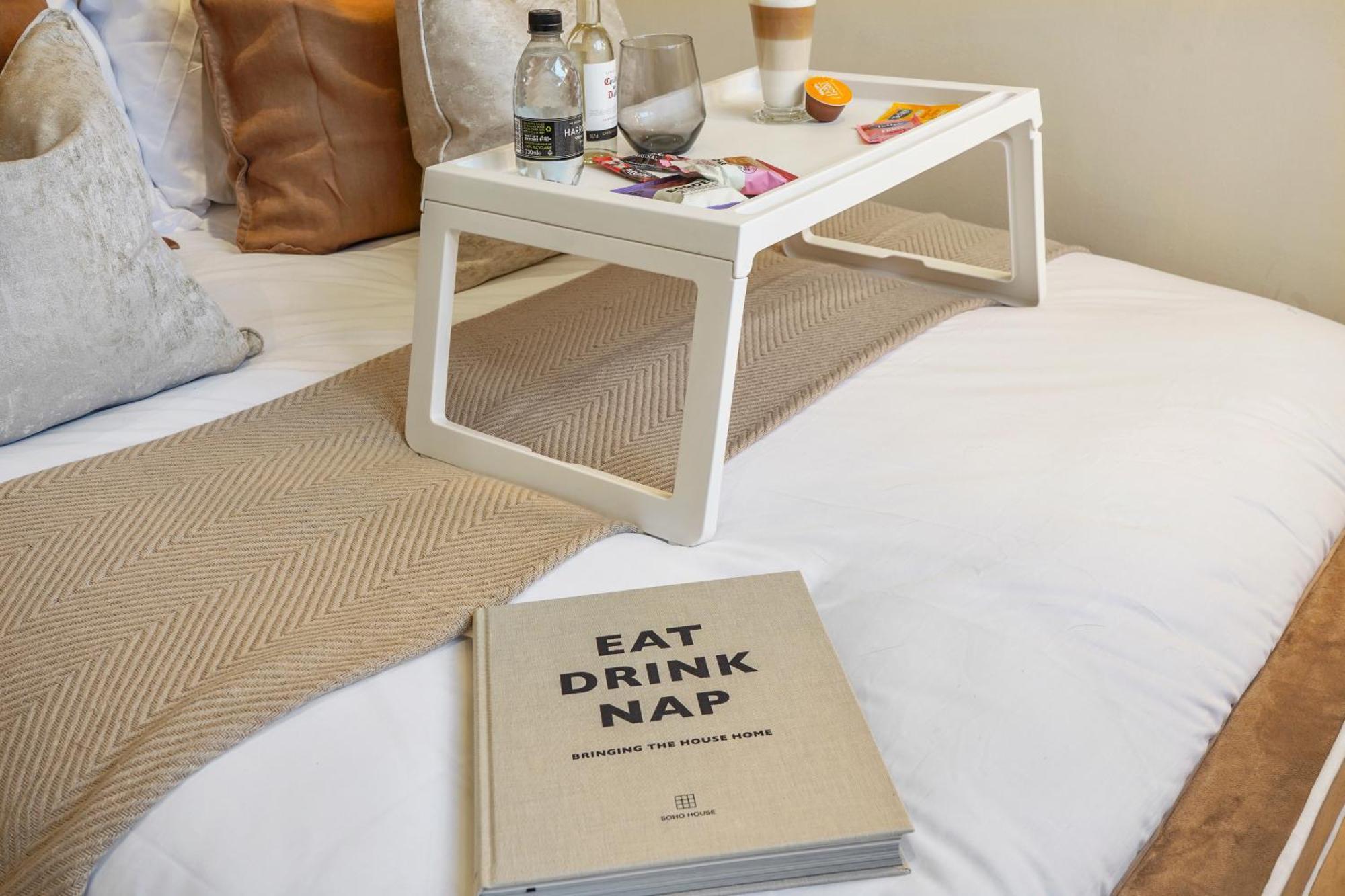 Mews House London With Private Patio & Parking Villa Luaran gambar