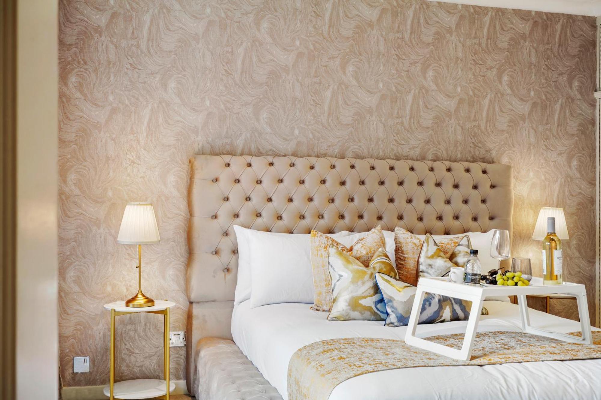 Mews House London With Private Patio & Parking Villa Luaran gambar