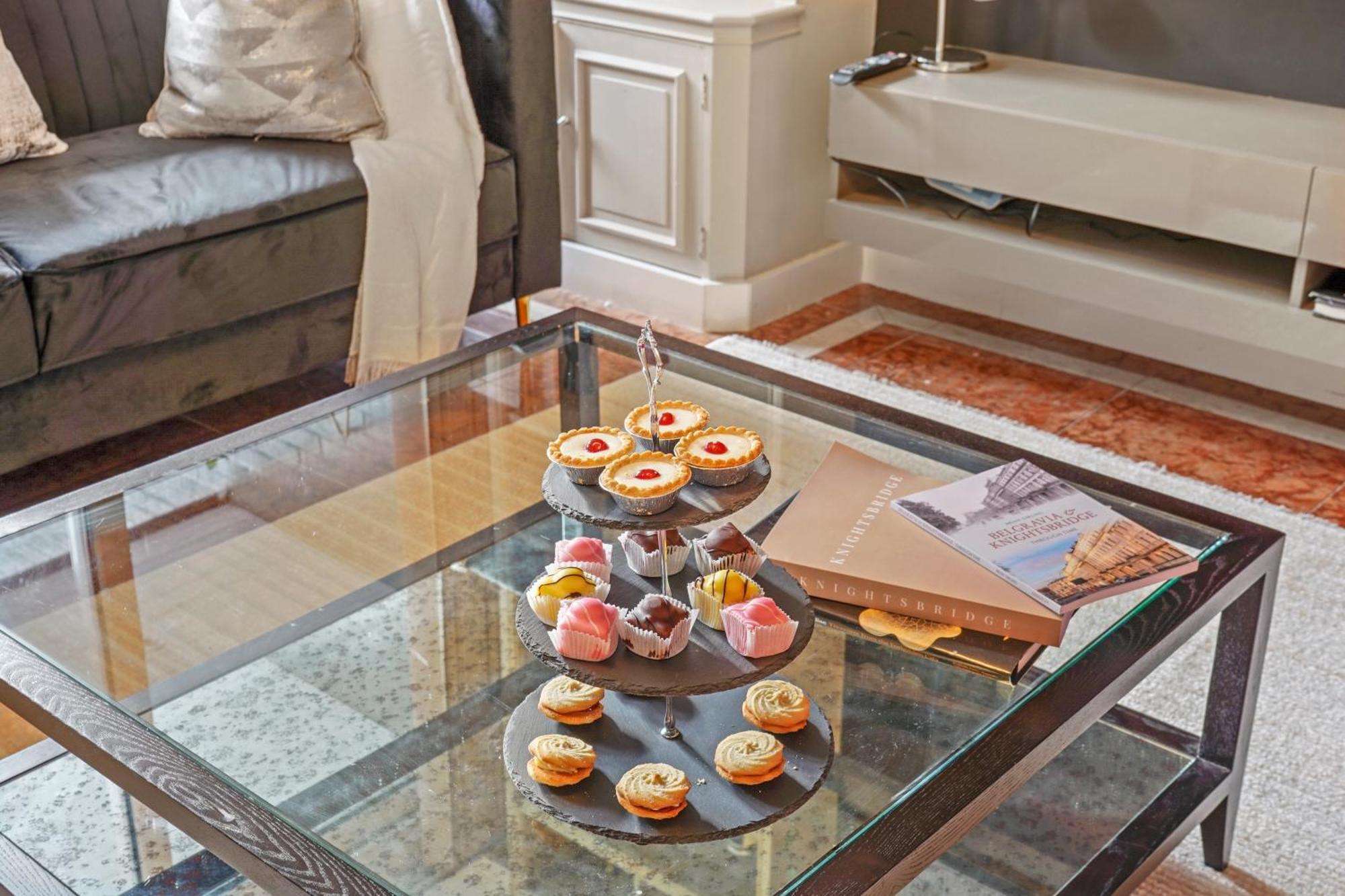 Mews House London With Private Patio & Parking Villa Luaran gambar