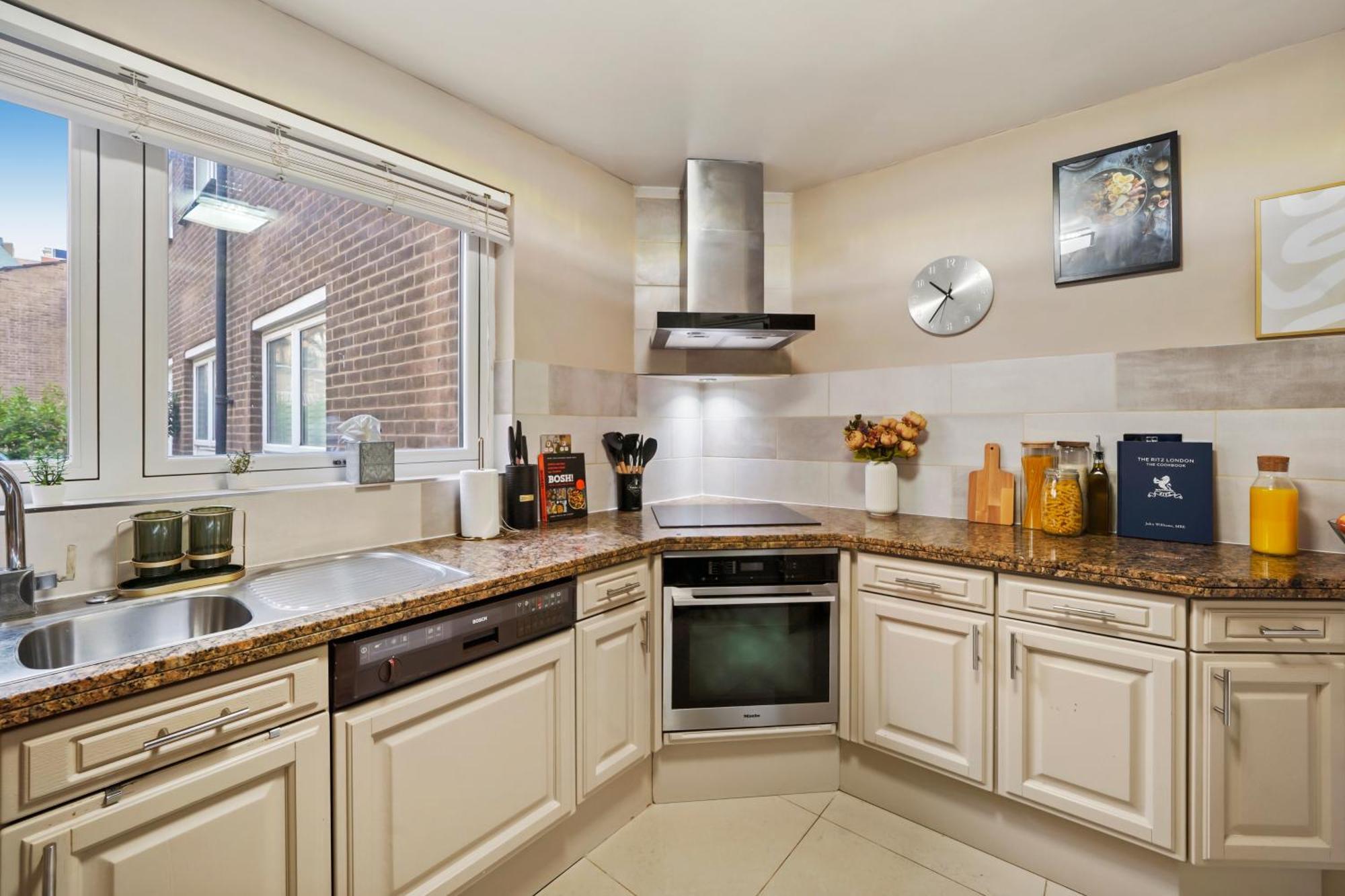 Mews House London With Private Patio & Parking Villa Luaran gambar